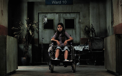 dark floors uk premiere